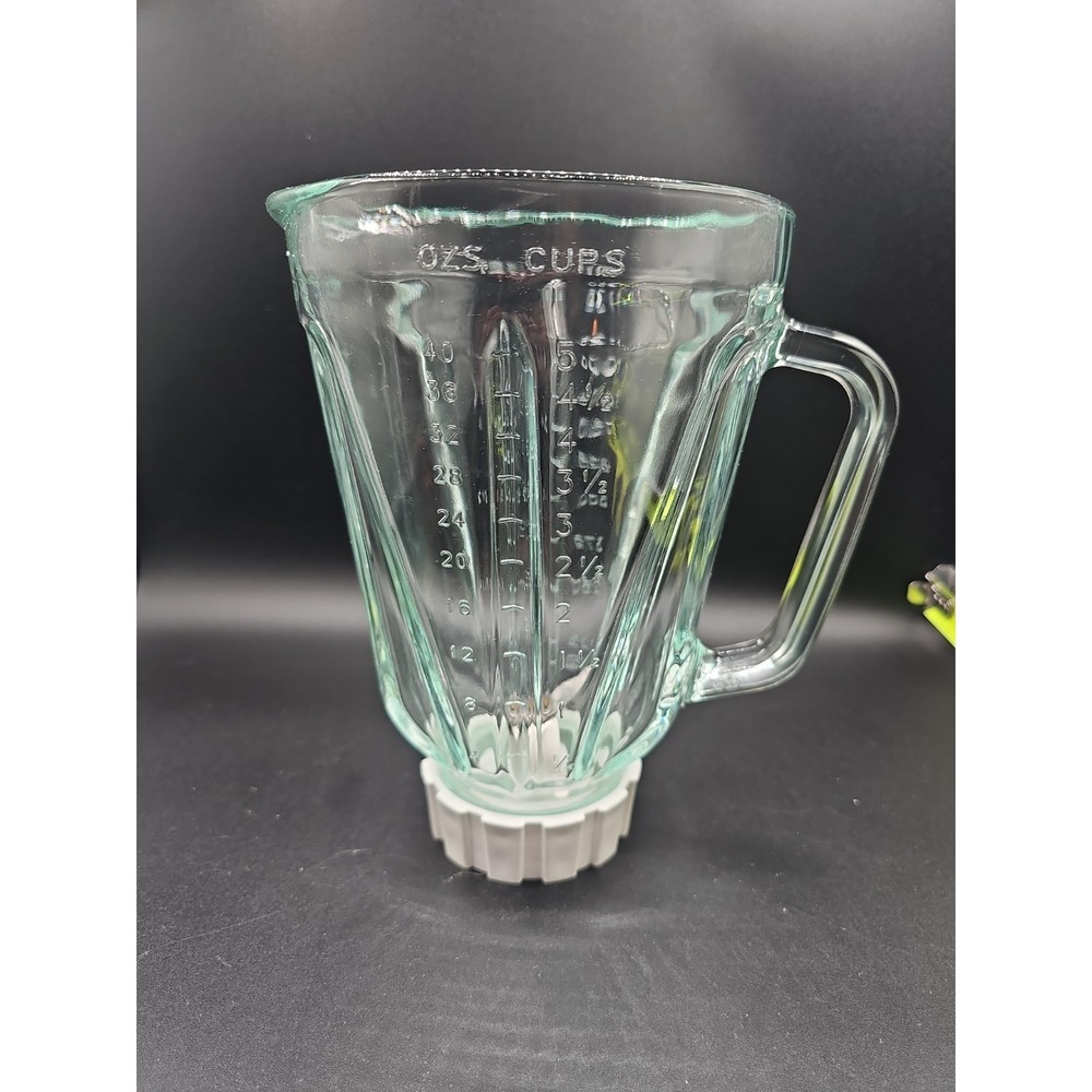 Vtg Hamilton Beach 5 cup 40 oz Glass Blender Pitcher Blade base No Lid